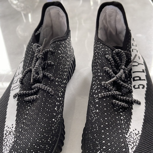 Knitted Sneakers - Picture 3 of 5